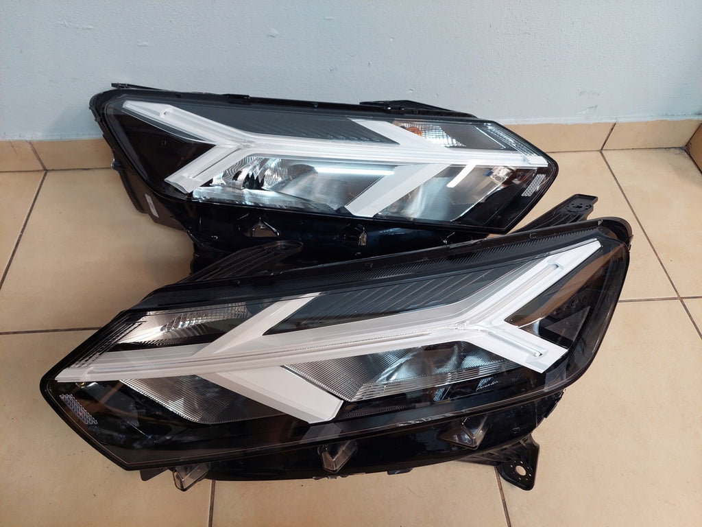 Frontscheinwerfer Dacia Sandero 260107920R 260601750R LED Ein Satz Headlight SCH4703771793ez