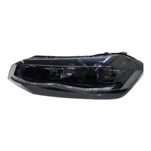 Laden Sie das Bild in den Galerie-Viewer, Frontscheinwerfer VW Polo 2G1941035F LED Links Scheinwerfer Headlight