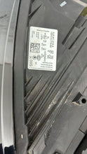 Laden Sie das Bild in den Galerie-Viewer, Frontscheinwerfer Skoda Enyaq 5LB941016 LED Rechts Scheinwerfer Headlight