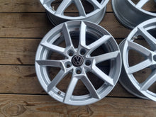 Laden Sie das Bild in den Galerie-Viewer, 4x Alufelge 16 Zoll 6.5" 5x112 33ET Glanz Silber 124R-000526 Audi Q3 Alhambra FEL2433226798rx