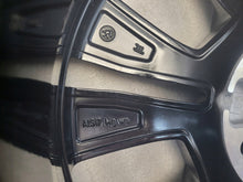 Laden Sie das Bild in den Galerie-Viewer, 1x Alufelge 17 Zoll 7.0" 5x112 45ET 5L0601025R 5L0601025P MA-DAR81 Skoda Superb FEL2068567563cp