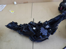 Laden Sie das Bild in den Galerie-Viewer, Frontscheinwerfer Toyota Corolla 81110-02S60 LED Rechts Scheinwerfer Headlight SCH2308771223mb