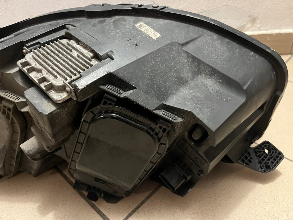 Frontscheinwerfer Opel Zafira Vivaro 9832836480 Xenon Rechts Headlight SCH6557470706kw