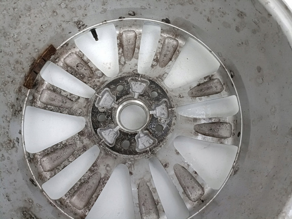 1x Alufelge 18 Zoll 7.0" 5x114.3 41ET Glanz Silber 52910-2P180 Kia Sorento Ii FEL6896993455il