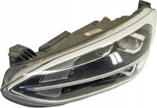 Laden Sie das Bild in den Galerie-Viewer, Frontscheinwerfer Ford Focus JX7B-13E015-AE Links Scheinwerfer Headlight SCH1703152845nc
