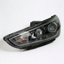 Laden Sie das Bild in den Galerie-Viewer, Frontscheinwerfer Hyundai I30 III 92101-G4020 Halogen Links Headlight