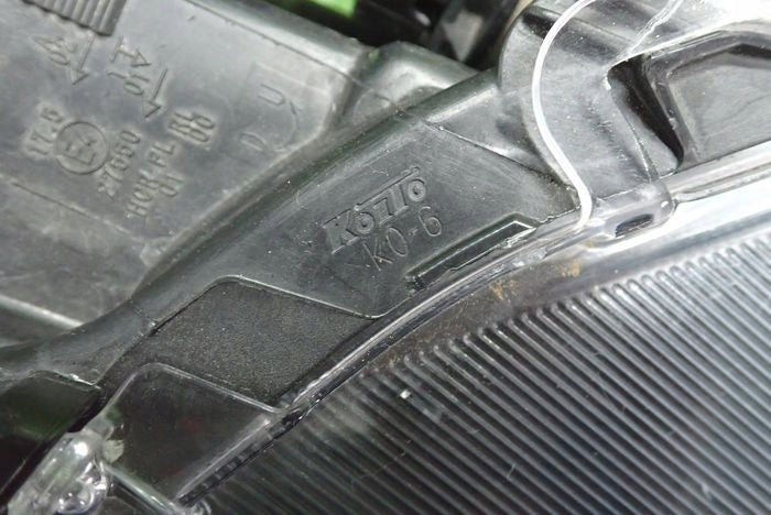 Frontscheinwerfer Toyota Yaris Rechts Scheinwerfer Headlight SCH4964728994gi