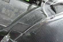 Laden Sie das Bild in den Galerie-Viewer, Frontscheinwerfer Toyota Yaris Rechts Scheinwerfer Headlight SCH4964728994gi