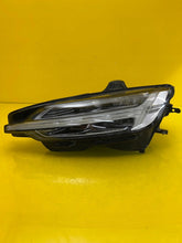 Laden Sie das Bild in den Galerie-Viewer, Frontscheinwerfer Volvo V60 S60 32228815 LED Links Scheinwerfer Headlight SCH6071621779zp