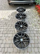 Laden Sie das Bild in den Galerie-Viewer, 4x Alufelge 18 Zoll 8.0" 5x112 30ET Glanz Graphit 7855081 BMW G31 G30 Rim Wheel FEL8447685541vj
