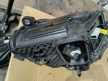 Laden Sie das Bild in den Galerie-Viewer, Frontscheinwerfer Mercedes-Benz W205 A2059064206 LED Rechts Headlight SCH9930218504sd