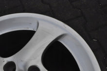 Load image into Gallery viewer, 1x Alufelge 18 Zoll 9.0&quot; 5x130 52ET 99636213801 Porsche Boxster 986 Rim Wheel