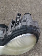 Load image into Gallery viewer, Frontscheinwerfer Mercedes-Benz W203 2038201161 Xenon Links Headlight SCH4667059334et