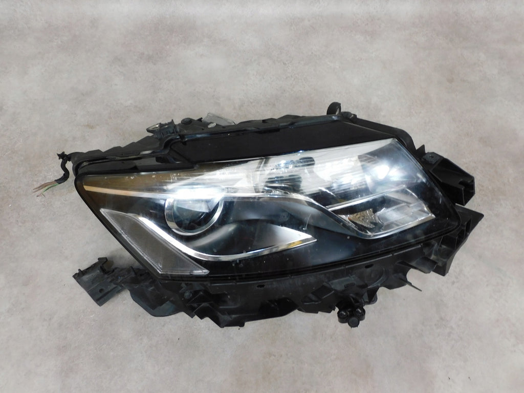 Frontscheinwerfer Audi Q5 8R0941004AF 8R0941030AJ LED Rechts Headlight