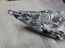 Laden Sie das Bild in den Galerie-Viewer, Frontscheinwerfer Kia Venga 1P921-01000 Halogen Links Scheinwerfer Headlight