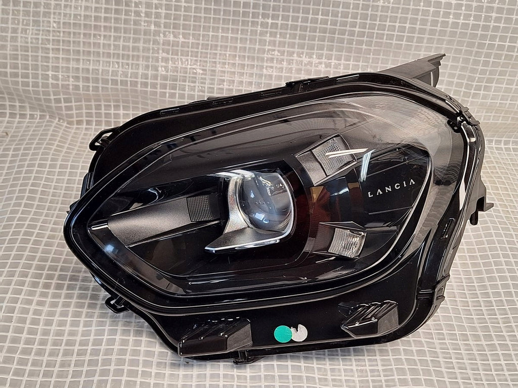Frontscheinwerfer Lancia Ypsilon 9850750680-05 Links Scheinwerfer Headlight SCH9924550133xs