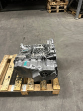 Load image into Gallery viewer, Motor BMW X1 E84 X3 F25 N47D20C 2.0 184PS 112TKm 2015 Diesel Engine Unkomplett