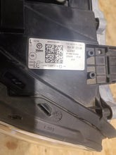Laden Sie das Bild in den Galerie-Viewer, Frontscheinwerfer VW T-Roc 2GA941035AR Links Scheinwerfer Headlight SCH1193781293sf