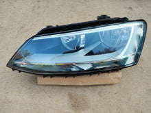 Laden Sie das Bild in den Galerie-Viewer, Frontscheinwerfer VW Jetta Links Scheinwerfer Headlight SCH6162659443me