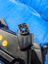 Laden Sie das Bild in den Galerie-Viewer, Frontscheinwerfer Mitsubishi Eclipse Cross EDM922-05010 LED Links Headlight