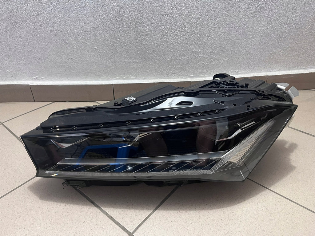 Frontscheinwerfer Skoda Superb 3P1941015A 3P1941015 Full LED Links Headlight SCH3644009938xq
