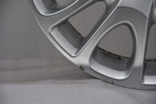 Laden Sie das Bild in den Galerie-Viewer, 1x Alufelge 15 Zoll 5.0&quot; 4x100 39ET Glanz Silber Toyota Rim Wheel