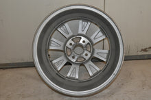 Laden Sie das Bild in den Galerie-Viewer, 1x Alufelge 15 Zoll 6.0&quot; 4x100 50ET 52910-1J805 Hyundai I20 Rim Wheel