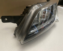 Laden Sie das Bild in den Galerie-Viewer, Frontscheinwerfer Peugeot 139260480 LED Links Scheinwerfer Headlight