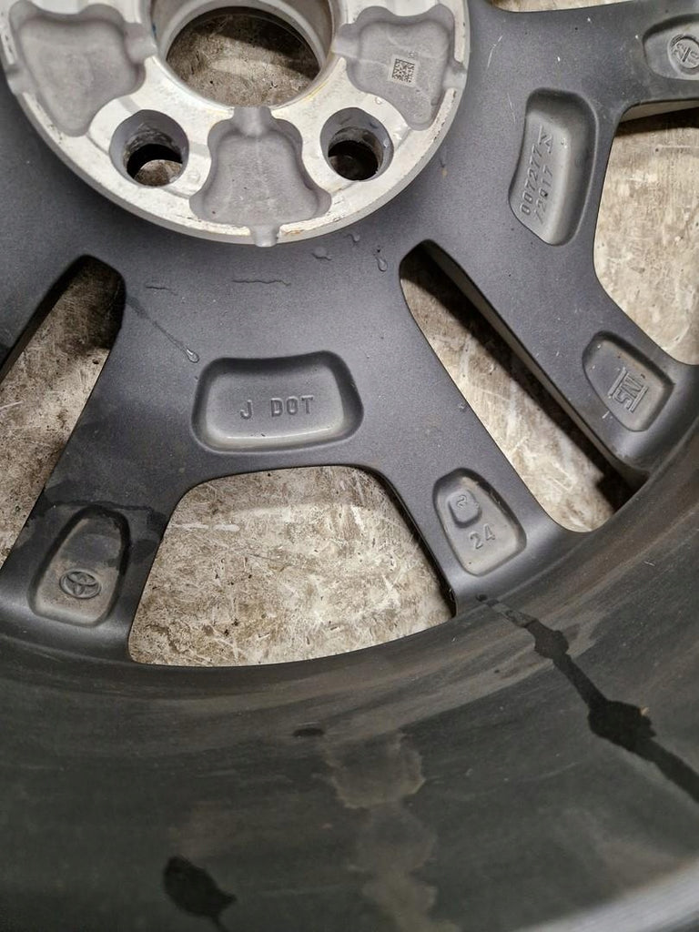 1x Alufelge 19 Zoll 7.5" 5x114.3 40ET Toyota V I Rim Wheel FEL8447796042et