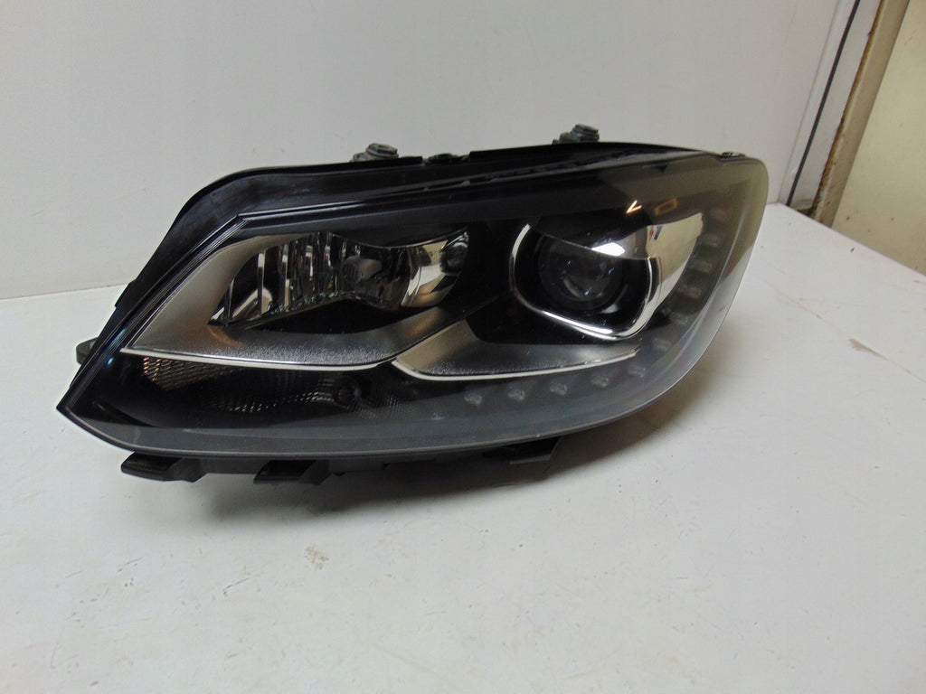 Frontscheinwerfer VW Touran 1T1941751E Xenon Ein Stück (Rechts oder Links)