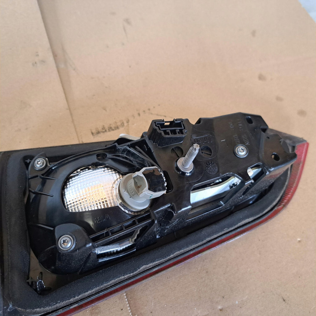 Rückleuchte Mercedes-Benz W247 A2479066400 Ein Stück (Rechts oder Links)