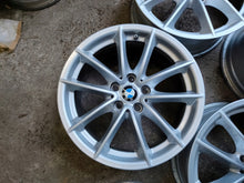Laden Sie das Bild in den Galerie-Viewer, 4x Alufelge 17 Zoll 7.5" 5x112 27ET Glanz Silber 6868217 BMW Rim Wheel FEL7676628600eu