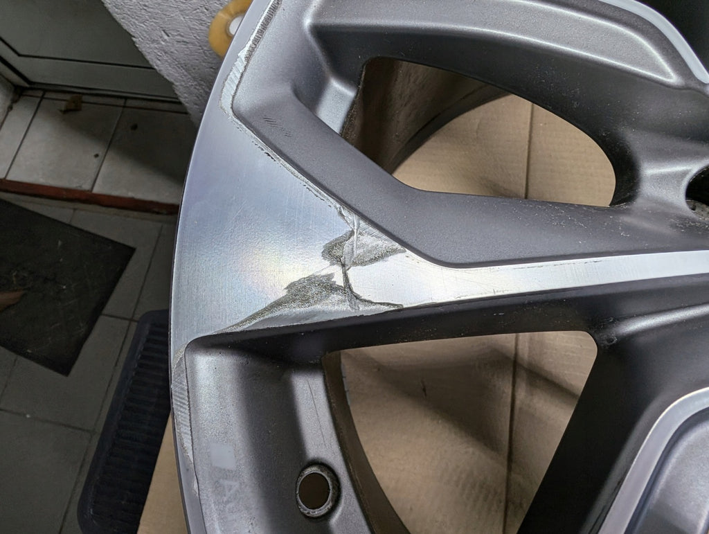 1x Alufelge 20 Zoll 9.0" 5x112 38ET Glanz Graphit 4KE601025E Audi E-Tron Mg FEL9194241825ti