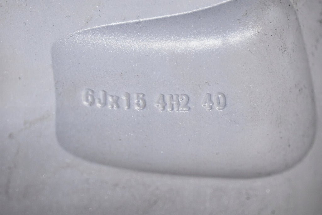 1x Alufelge 15 Zoll 6.0" 4x100 40ET 403006822R Dacia Sandero Logan Mcv Twingo