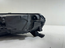 Laden Sie das Bild in den Galerie-Viewer, Frontscheinwerfer Skoda Octavia IV 5E494101512 LED Links Scheinwerfer Headlight SCH6315128974yq