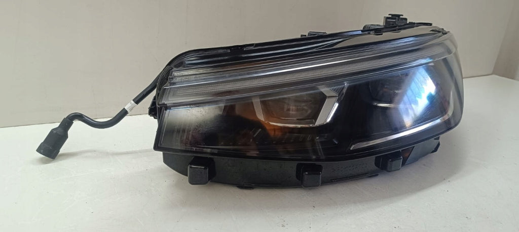 Frontscheinwerfer VW Passat 3J0941035 Full LED Ein Stück (Rechts oder Links) SCH9070799392iw