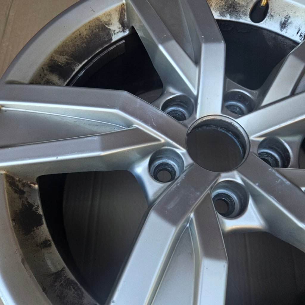 1x Alufelge 16 Zoll 7.0" 5x112 35ET Glanz Silber 8W0601025A Audi A4 B9 Rim Wheel FEL2749327871nw