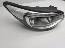 Laden Sie das Bild in den Galerie-Viewer, Frontscheinwerfer Kia Soul II 92102-E4 Rechts Scheinwerfer Headlight SCH2008012563rr