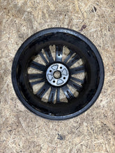 Laden Sie das Bild in den Galerie-Viewer, 1x Alufelge 17 Zoll 7.0&quot; 4x100 54ET Glanz Grau 52910-Q0500 Hyundai I Mg