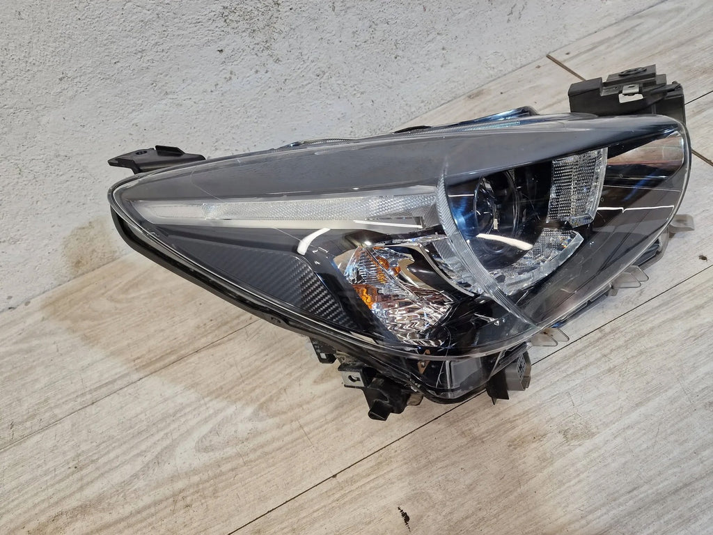 Frontscheinwerfer Mazda 2 D09K-51030 LED Rechts Scheinwerfer Headlight