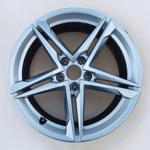 Load image into Gallery viewer, 1x Alufelge 18 Zoll 8.0&quot; 5x112 40ET 8W0601025EC Audi A4 Rim Wheel