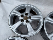 Load image into Gallery viewer, 4x Alufelge 15 Zoll 6.0" 5x100 39ET Toyota Rim Wheel FEL4324666437mr