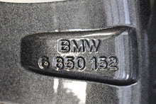 Laden Sie das Bild in den Galerie-Viewer, 4x Alufelge 17 Zoll 7.5" 5x120 43ET Glanz Graphit 6850152 BMW 2 F22 1 F21 F20 Mg FEL8091719187jq
