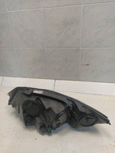 Laden Sie das Bild in den Galerie-Viewer, Frontscheinwerfer Land Rover I Sport Discovery L550 FK7213W029 Xenon Rechts SCH6178233924dd