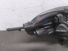 Laden Sie das Bild in den Galerie-Viewer, Frontscheinwerfer Opel Corsa E 13381335 1EF011830-01 Links Headlight