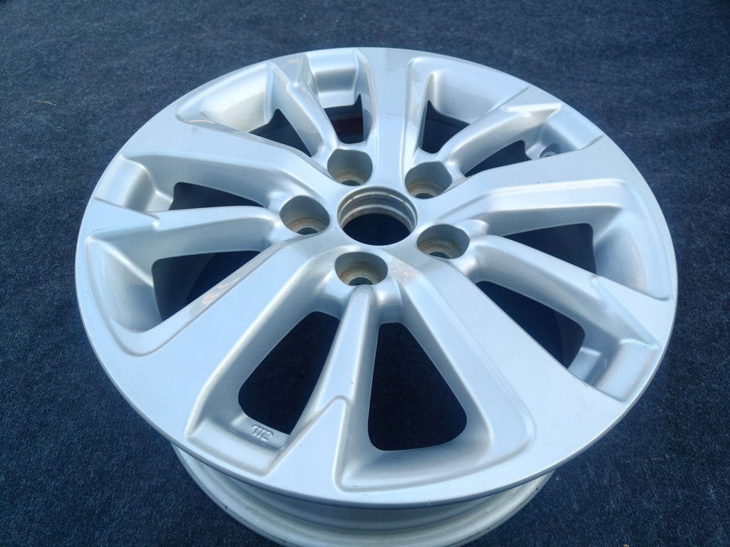 1x Alufelge 16 Zoll 6.5" 5x114.3 45ET Silber 42611-0DK50 Toyota Yaris Cross FEL5356518125oq