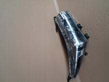 Laden Sie das Bild in den Galerie-Viewer, Frontscheinwerfer Toyota Corolla Rechts Scheinwerfer Headlight SCH1782575457gr