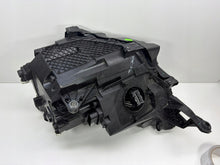 Load image into Gallery viewer, Frontscheinwerfer Skoda Kamiq 655941016C Rechts Scheinwerfer Headlight SCH5231613810mf