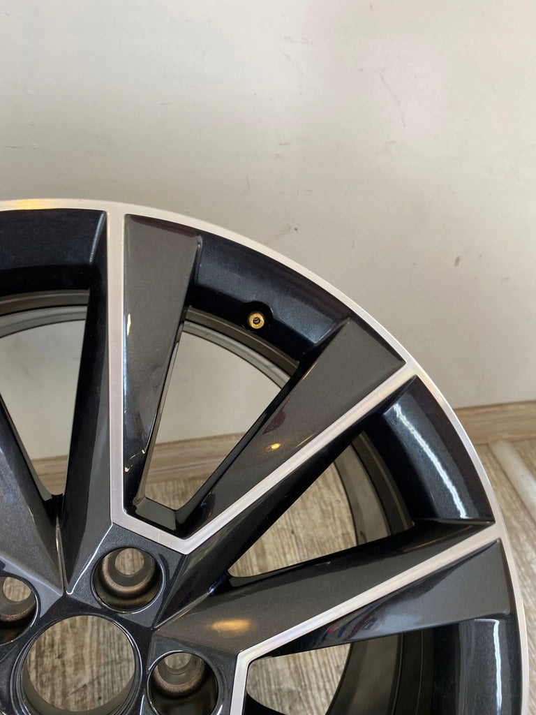 1x Alufelge 17 Zoll 7.0" 5x100 5JJ601025 Skoda Fabia Rapid Rim Wheel