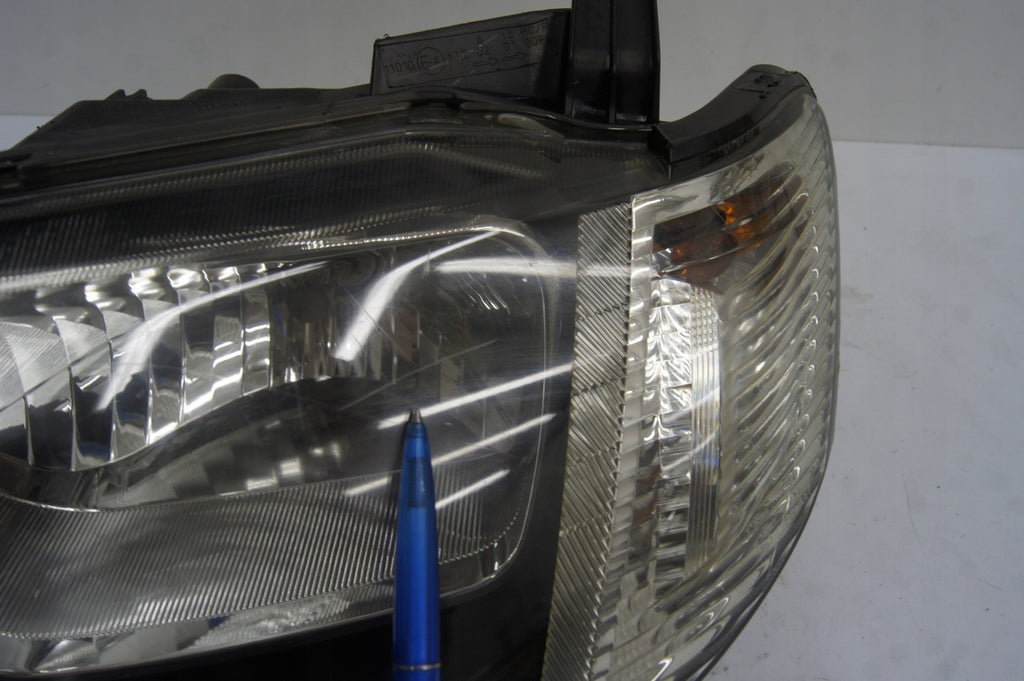 Frontscheinwerfer Mitsubishi L200 Ein Stück (Rechts oder Links) Headlight